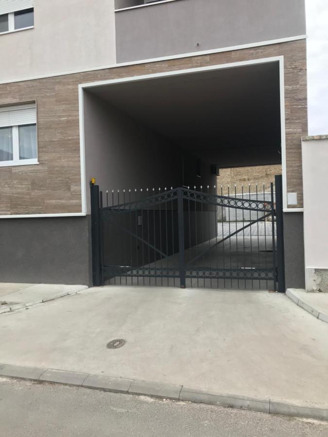 Apartman Mdb Subotica Exterior foto